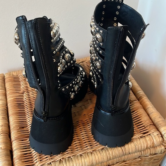 Free People Siren Studded Gladiator Sandals Size 7 NEW - Picture 14 of 14